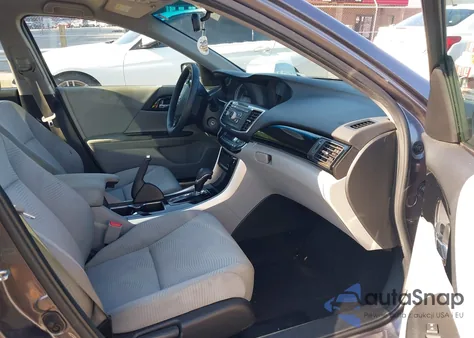 2016 Honda Accord Lx z USA, uszkodzony, nr VIN 1HGCR2F38GA086910